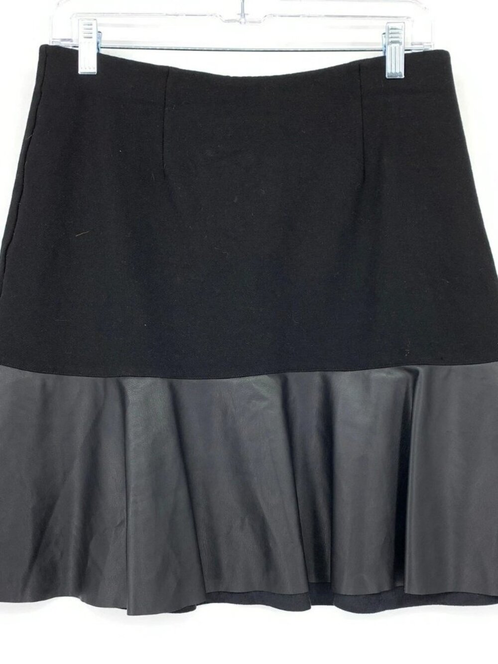 CABI Women's Black Flip Faux Leather Ruffled Hem A-line Skirt L NEW